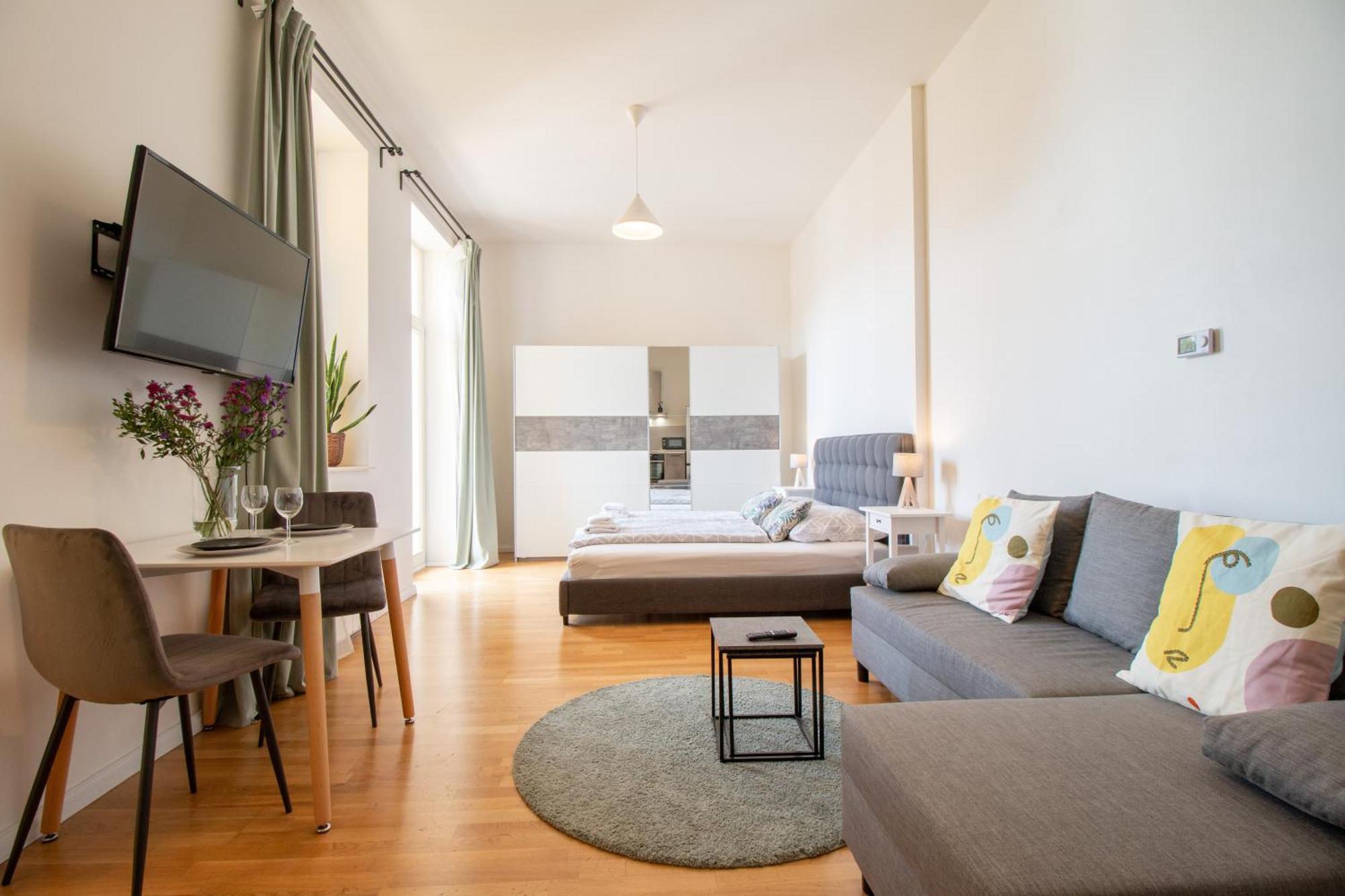 Stay Inn Apartments Stepanska ปราก ภายนอก รูปภาพ
