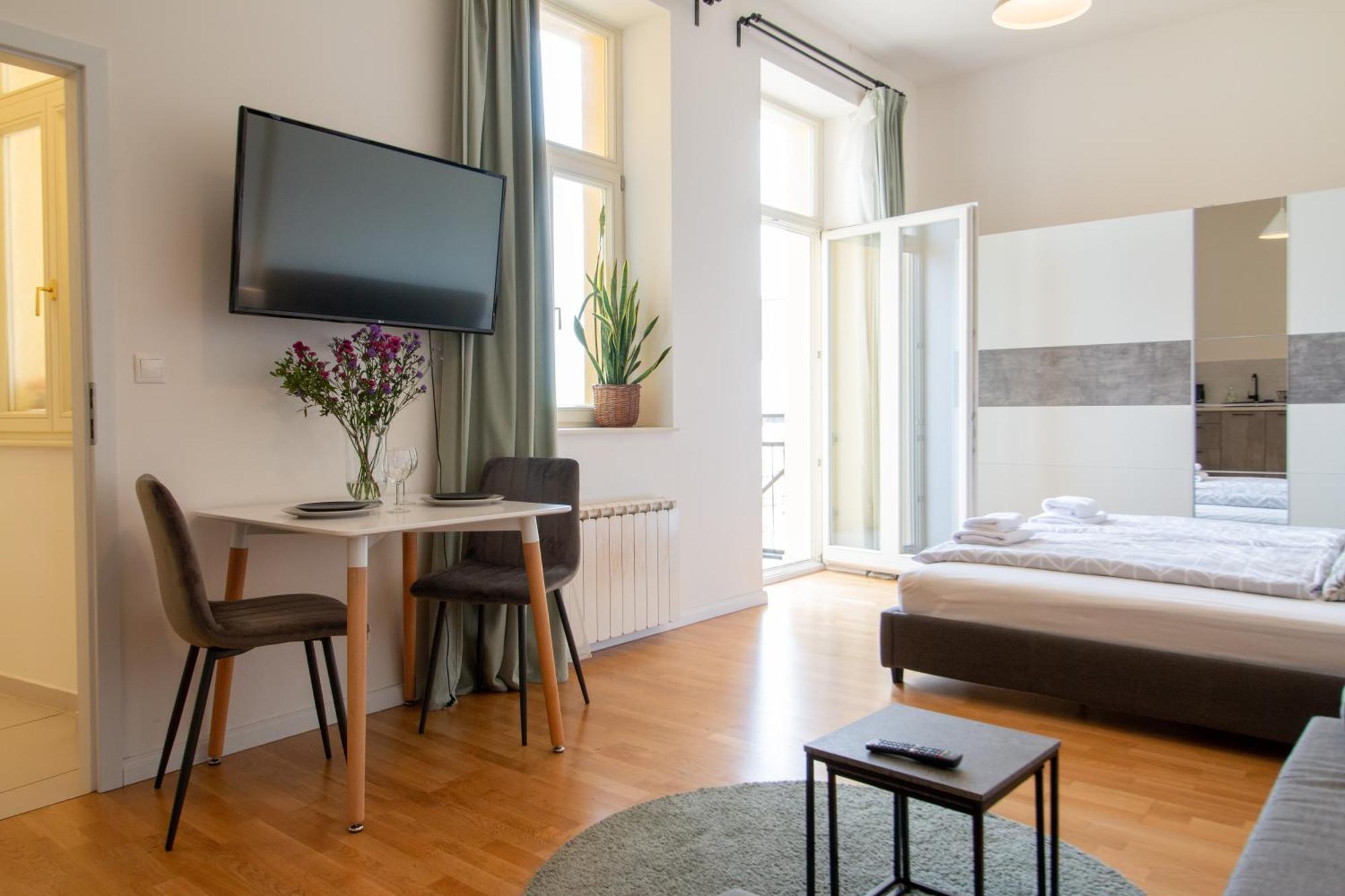Stay Inn Apartments Stepanska ปราก ภายนอก รูปภาพ