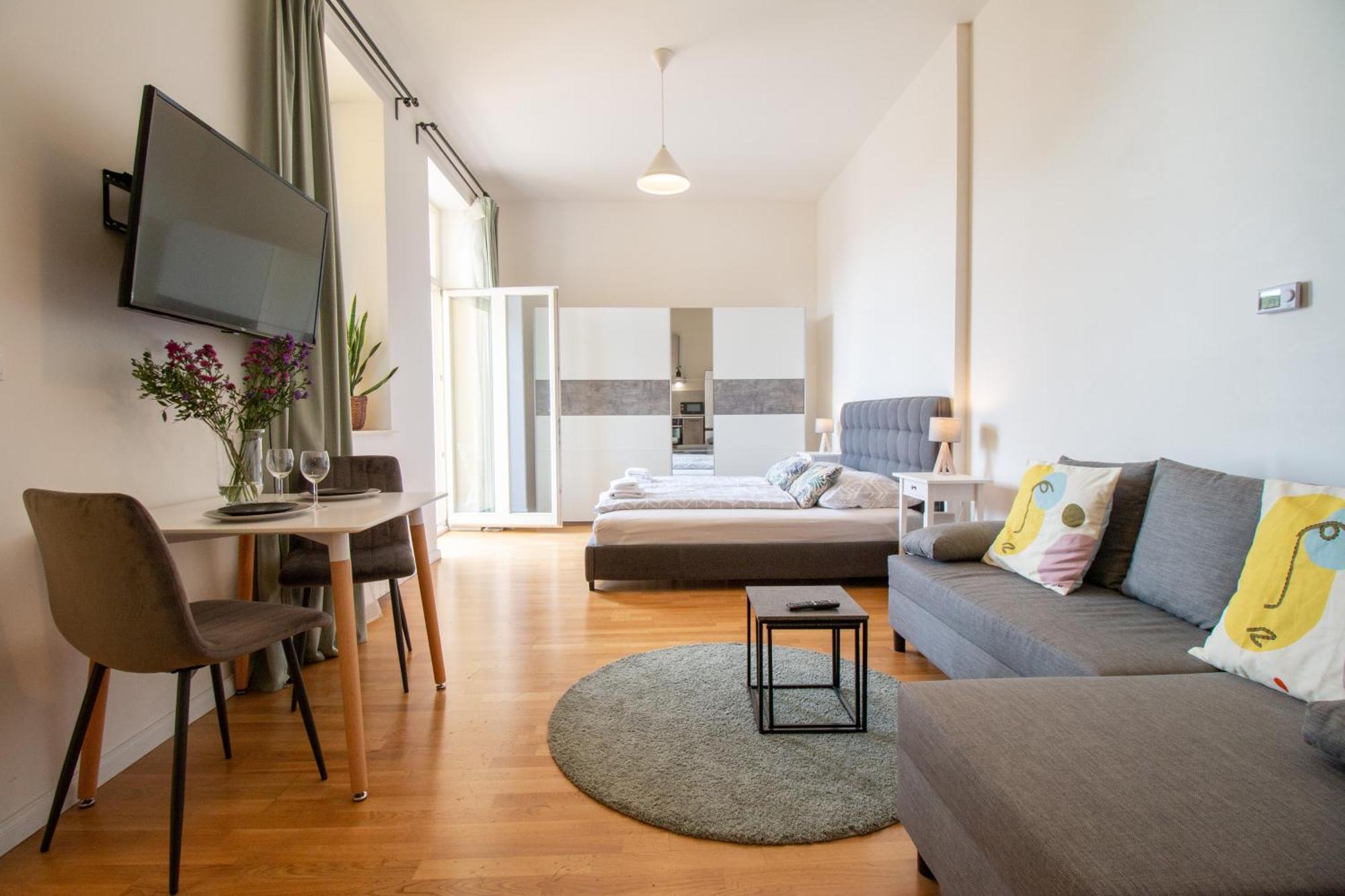 Stay Inn Apartments Stepanska ปราก ภายนอก รูปภาพ