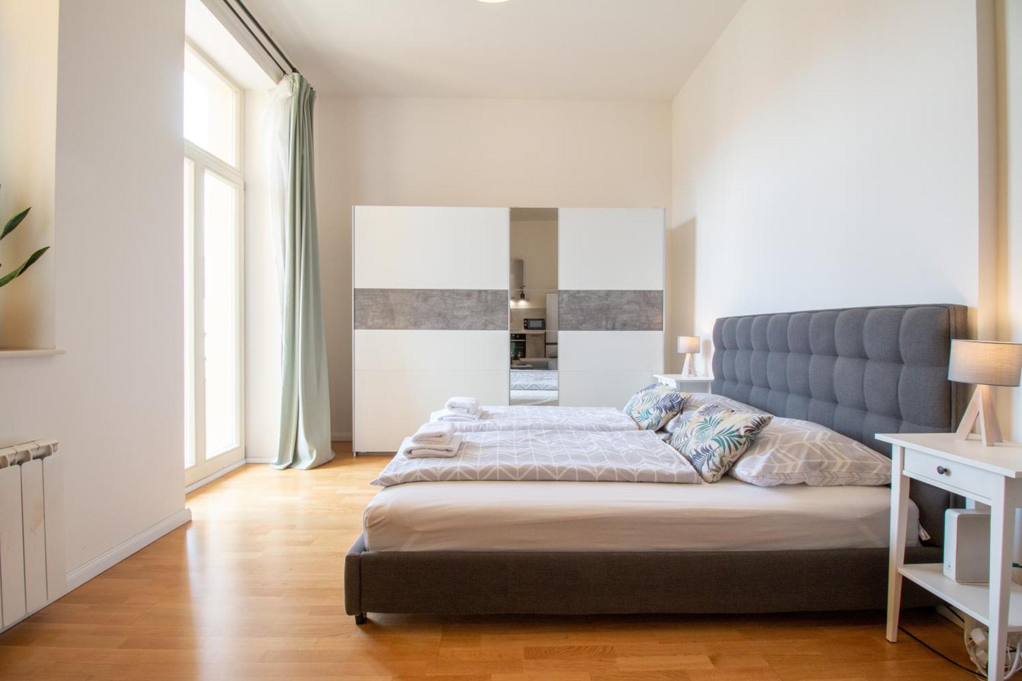 Stay Inn Apartments Stepanska ปราก ภายนอก รูปภาพ