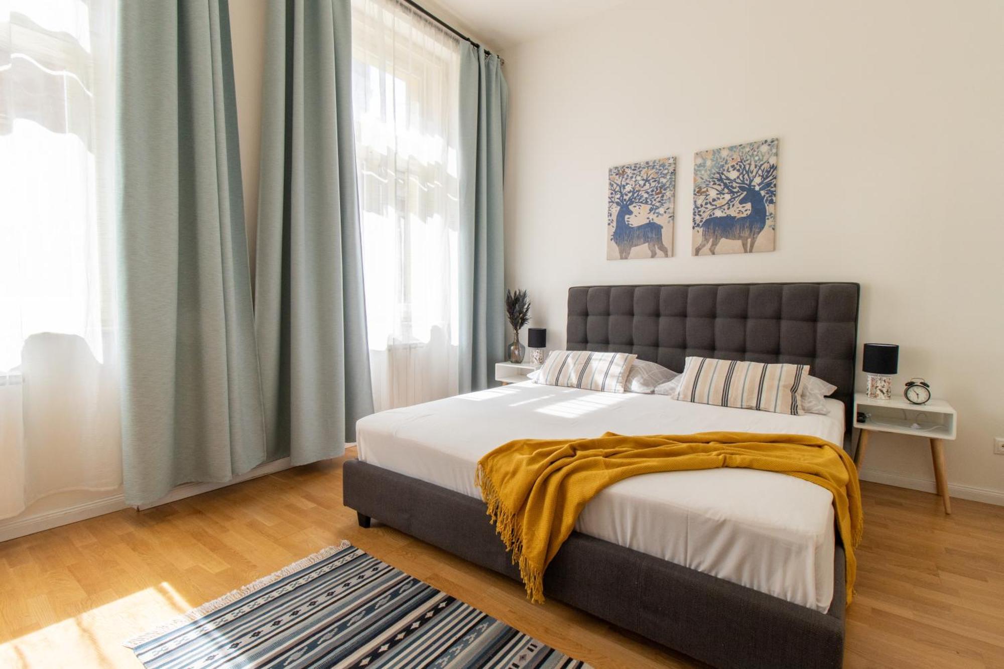 Stay Inn Apartments Stepanska ปราก ภายนอก รูปภาพ